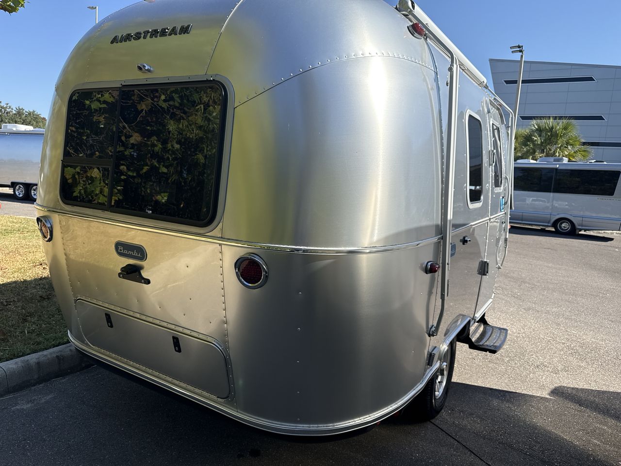 2026 Airstream 16RB Base