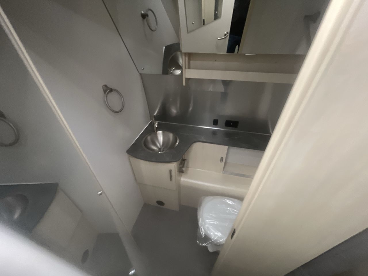 2026 Airstream 28RBQ Base