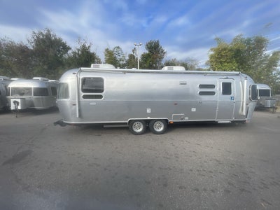 2026 Airstream 30RBQ Base
