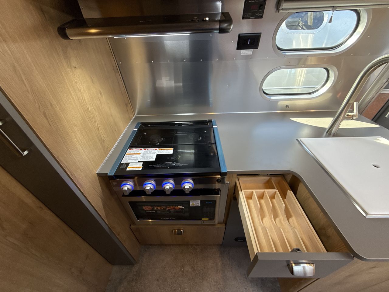 2026 Airstream 25FBT Base