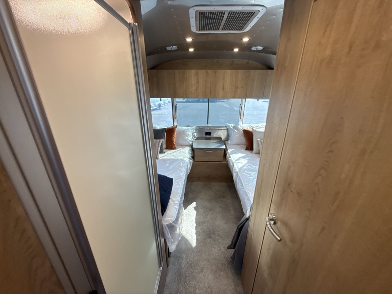 2026 Airstream 25FBT Base