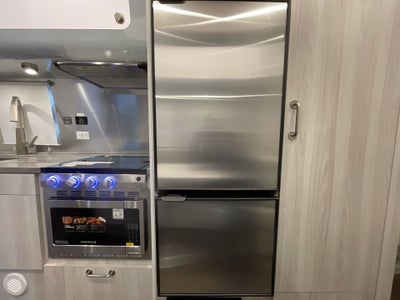 2025 Airstream 23FBQ Base