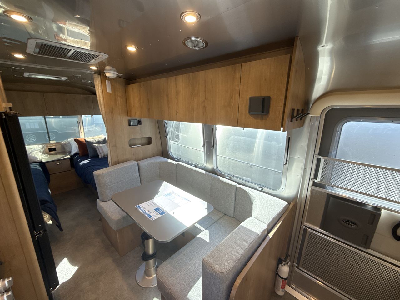2026 Airstream 23FBT Base