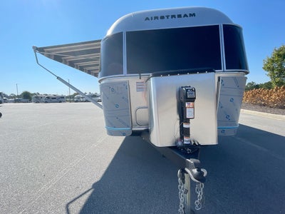 2026 Airstream 27FBQ Base