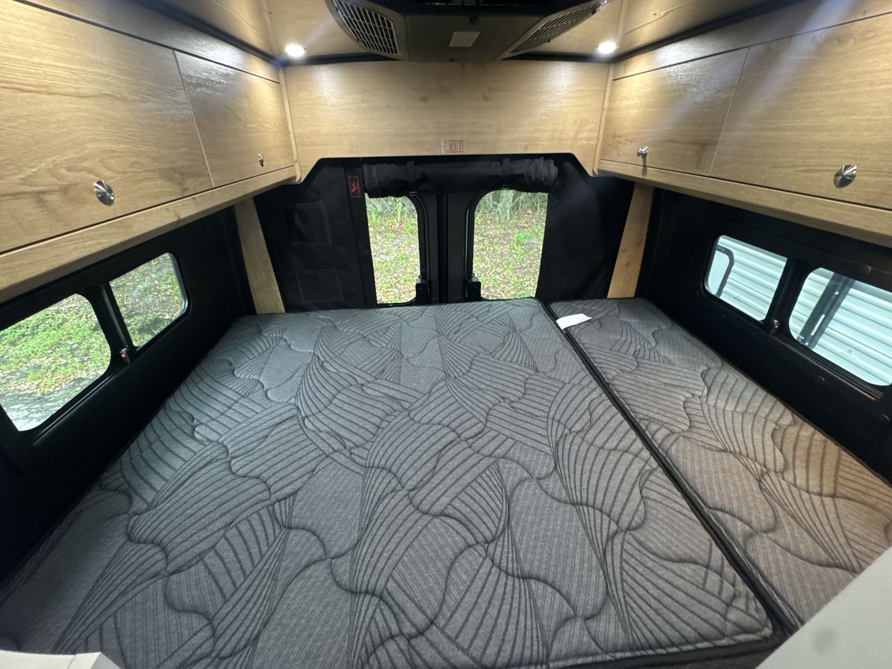 2026 Airstream Rangeline Base