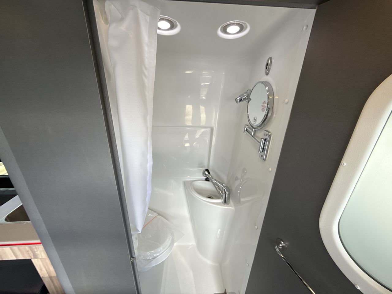 2025 Airstream 19X Base