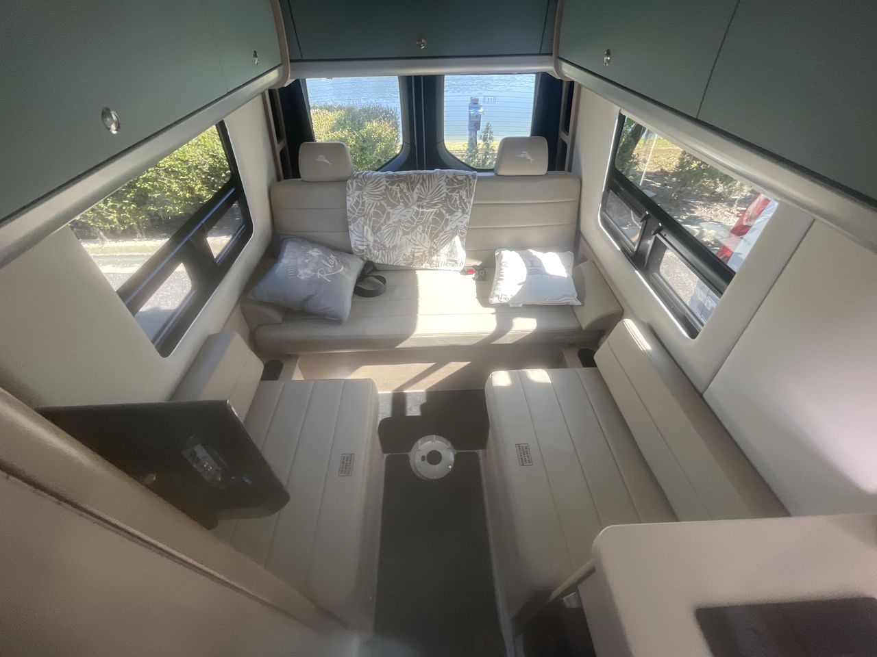 2026 Airstream 24GL Tommy Bahama Base