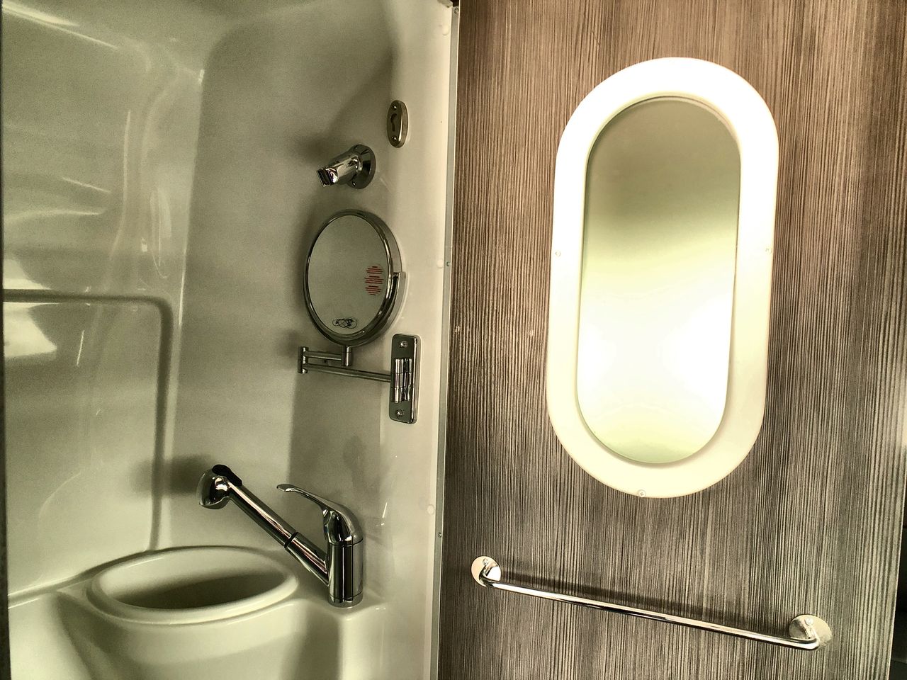 2026 Airstream 24GL Base