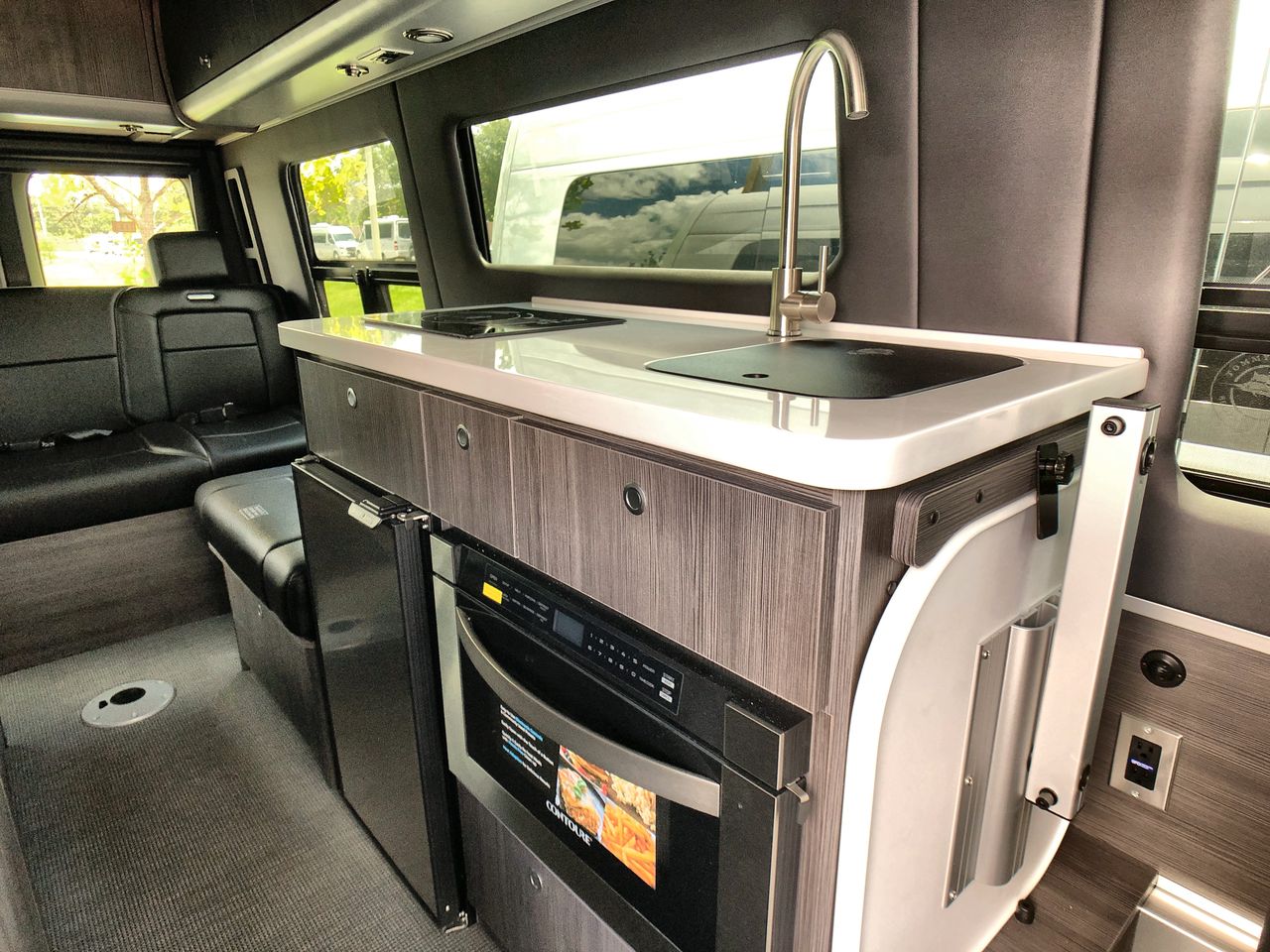 2026 Airstream 24GL Base