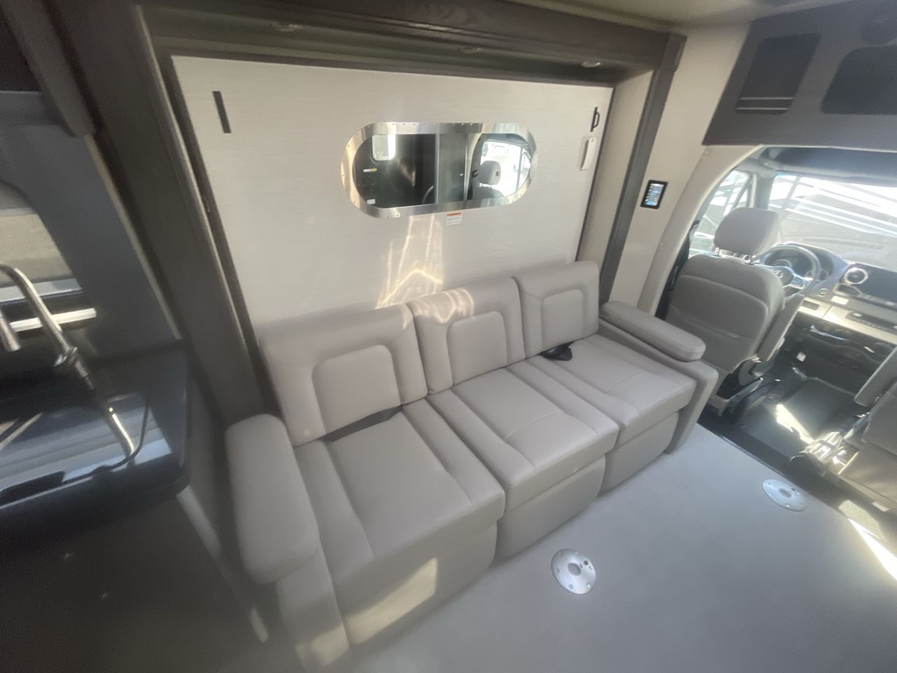 2026 Airstream Murphy Suite Base