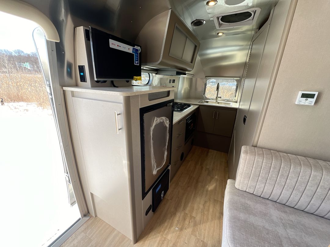2025 Airstream 20FB Base